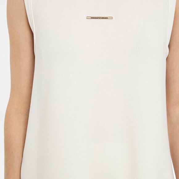 Side Slit Ecru Blouse - Picture 2 of 5